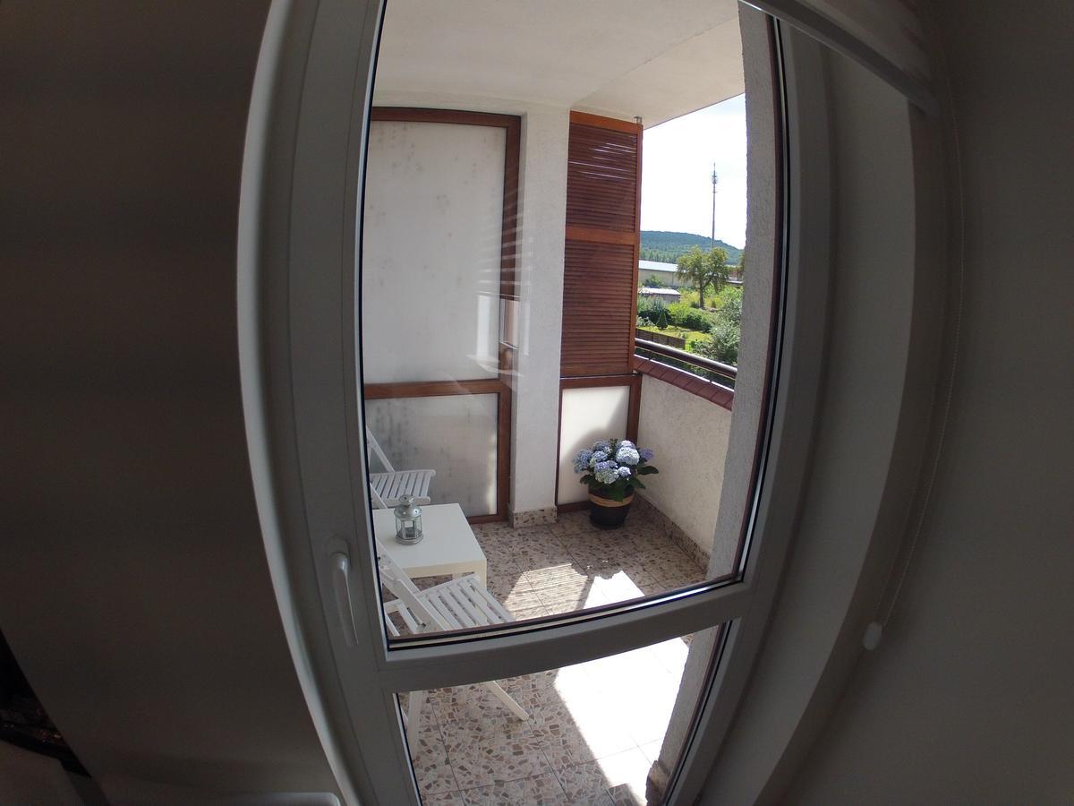 Apartament Alicja Apartment Walbrzych Bagian luar foto